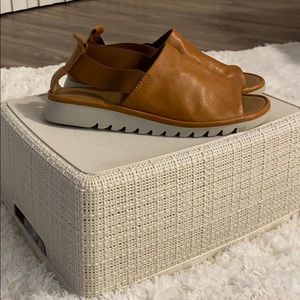 The Flexx Sandals Like new condition size 9